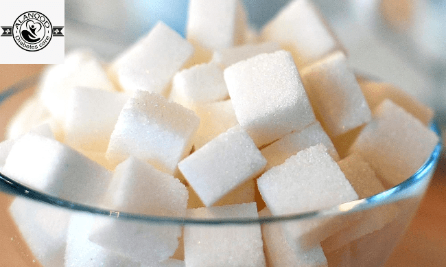 السعرات الحرارية في السكر والعناصر الغذائية والفرق بين السكر الأبيض والسكر البني